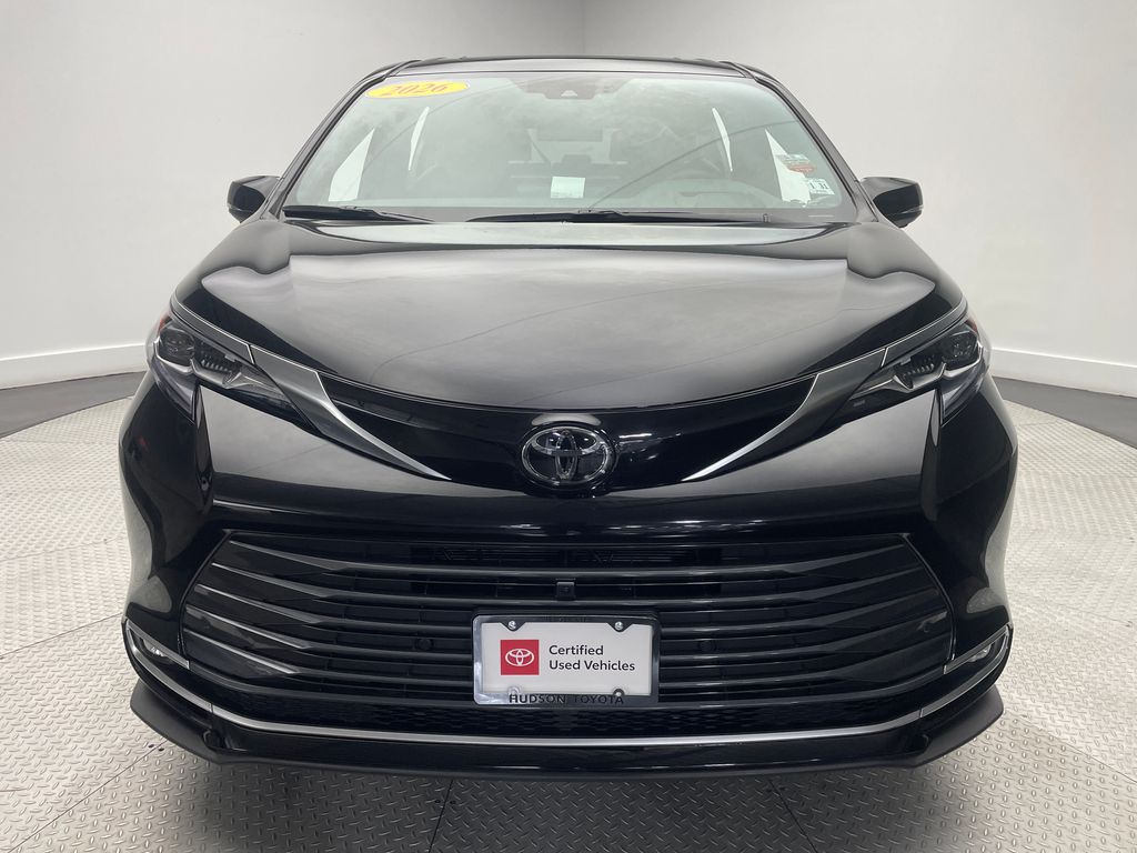 Thumbnail: 2026 Toyota Sienna - 2