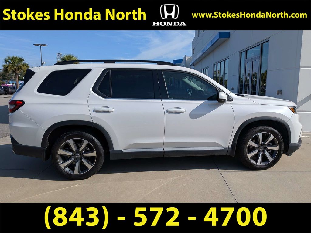 Used 2025 Honda Pilot SUV
