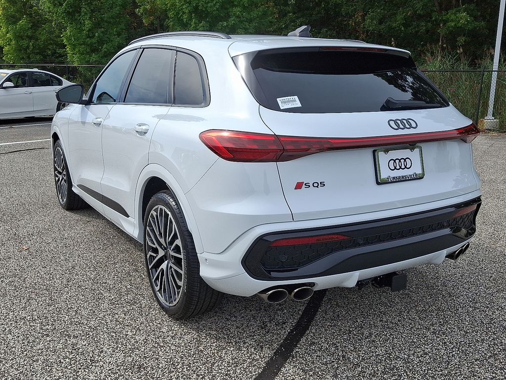Thumbnail: 2025 Audi SQ5 - 3