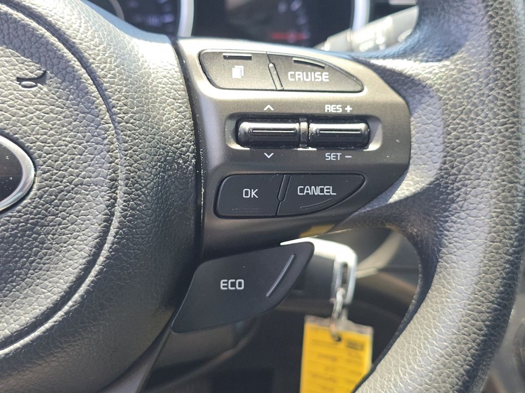 Used 2015 Silver Kia LX image 29