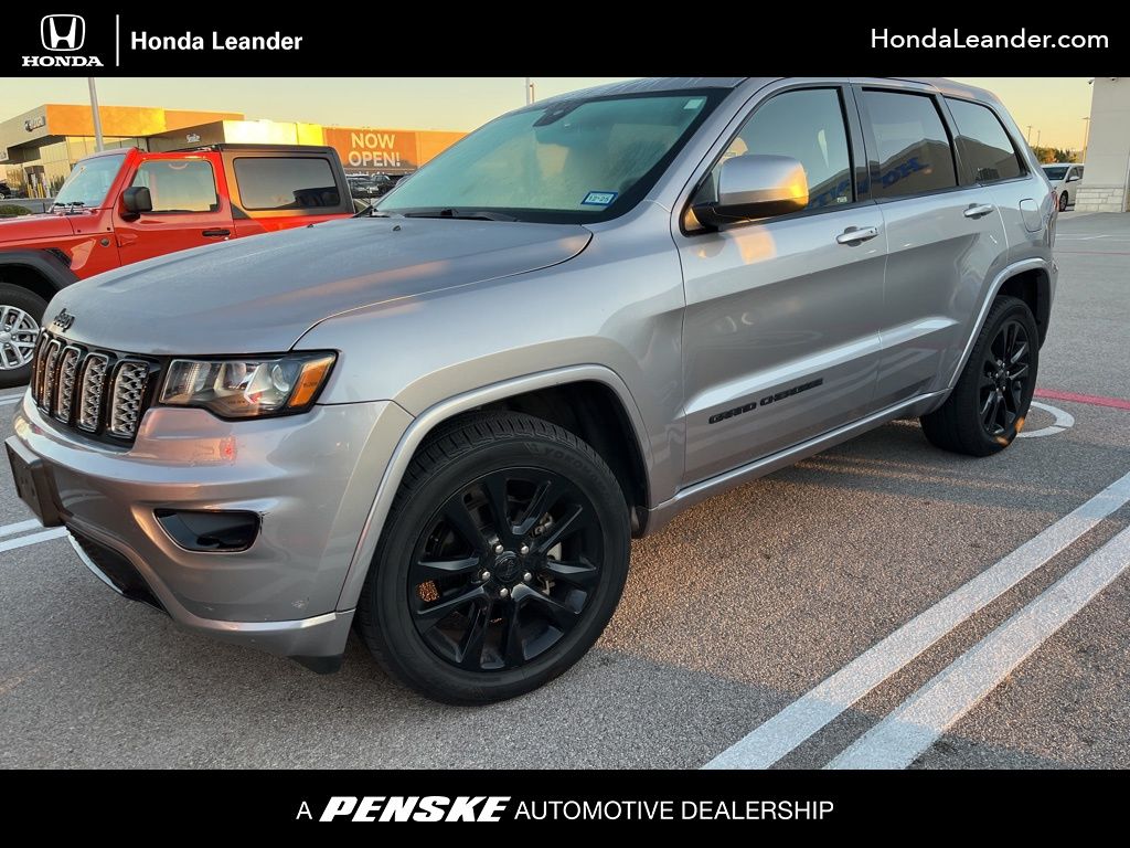 Thumbnail: 2018 Jeep Grand Cherokee - 1