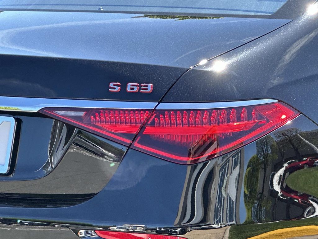 Thumbnail: 2025 Mercedes-Benz S-Class - 13
