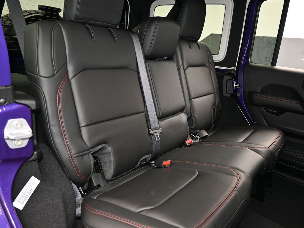 New 2026 reign Jeep Rubicon X image 39