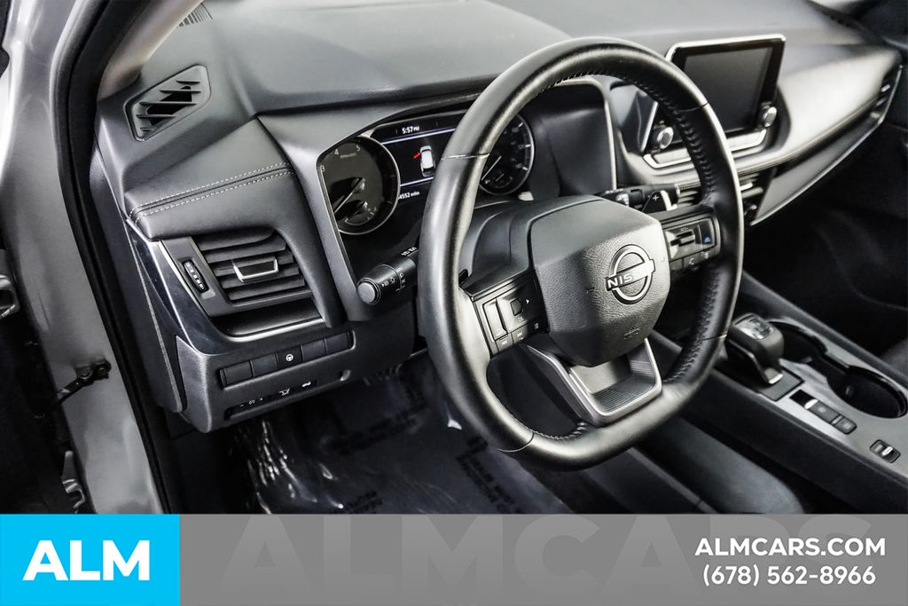 Used 2025 Silver Nissan SV image 32