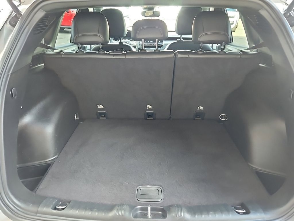 2023 Jeep Compass Trailhawk photo