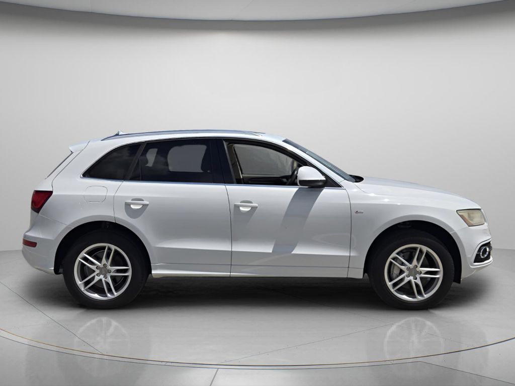 2014 Audi Q5 - $9,998
