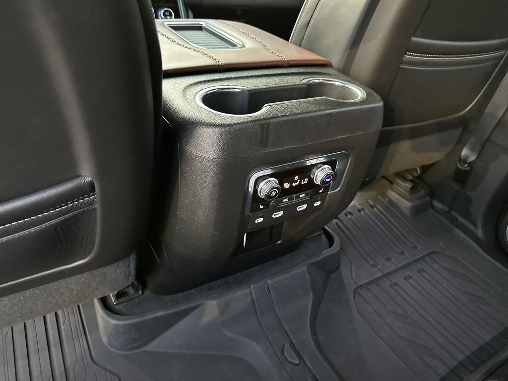 Used Car 2023 Gmc Yukon Xl  Denali Ultimate For Sale Under $70,000 In Austin, Texas