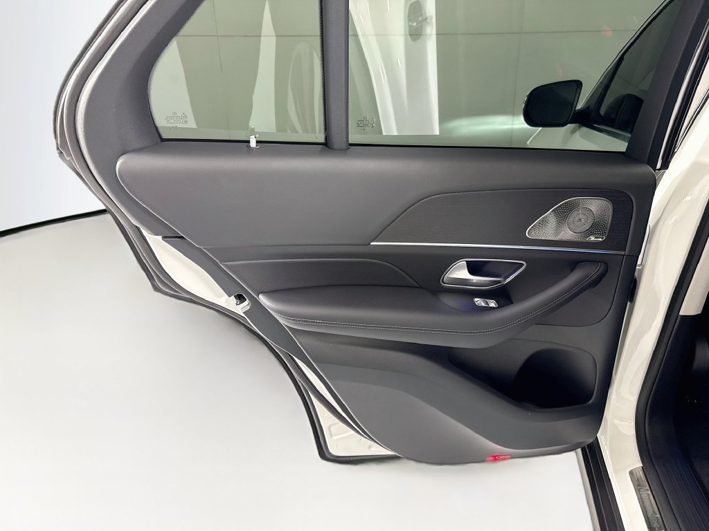 Thumbnail: 2026 Mercedes-Benz GLE - 27