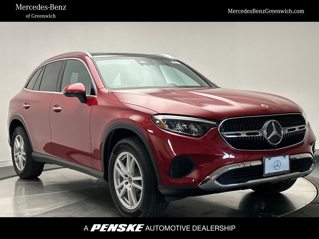 2025 Mercedes-Benz GLC 300 Hero Image