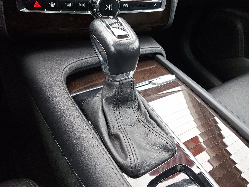 Thumbnail: 2019 Volvo XC90 - 15