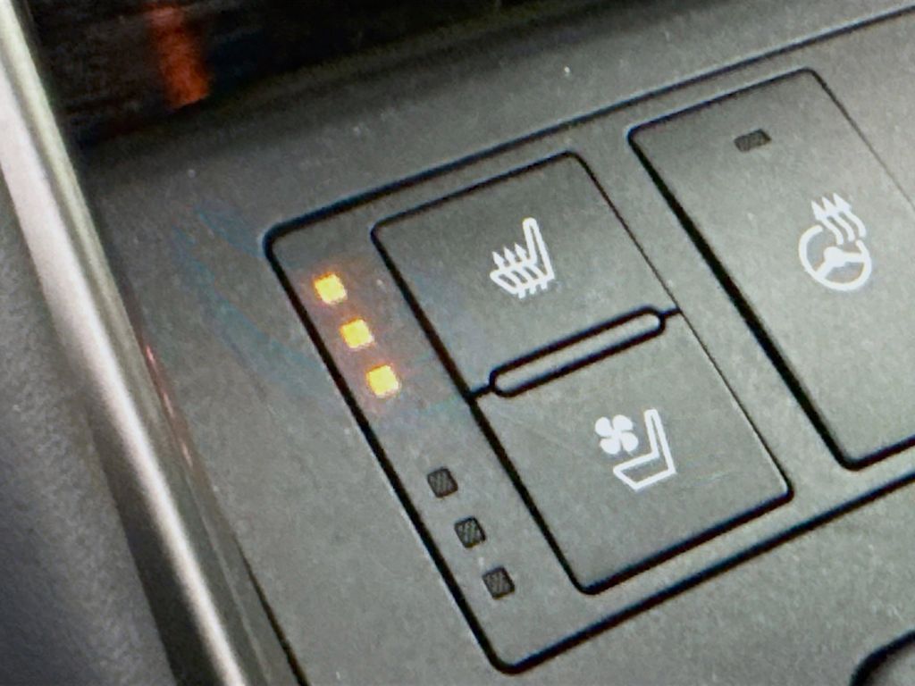 Thumbnail: 2023 Lexus IS - 20