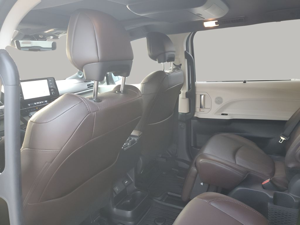 Used Car 2023 Toyota Sienna  Platinum For Sale Under $60,000 In Austin, Texas