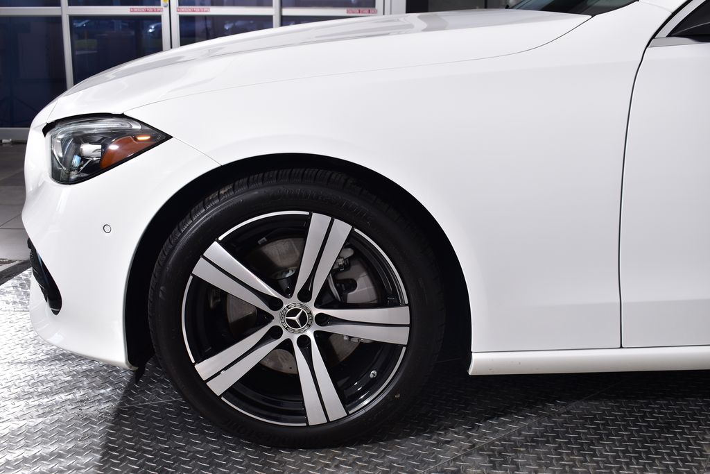 Thumbnail: 2025 Mercedes-Benz C-Class - 9