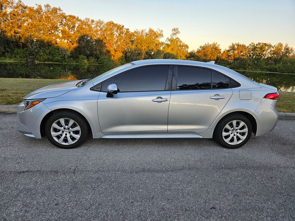 2020 Toyota Corolla LE 2