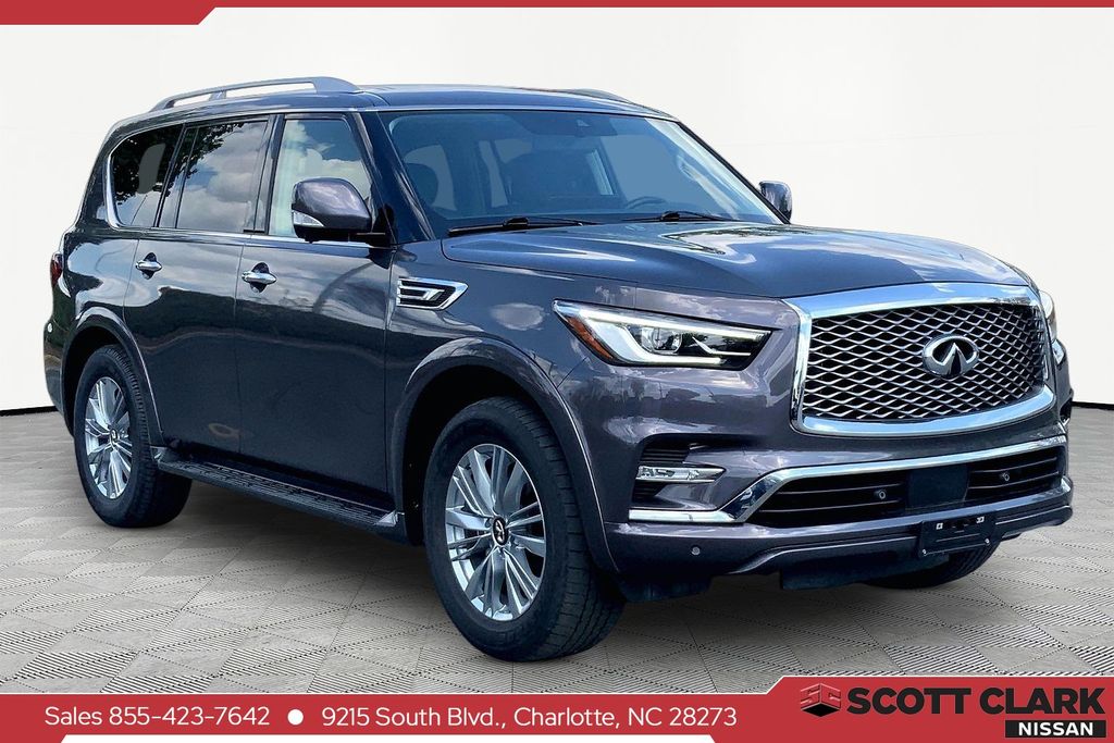 2024 INFINITI QX80 LUXE