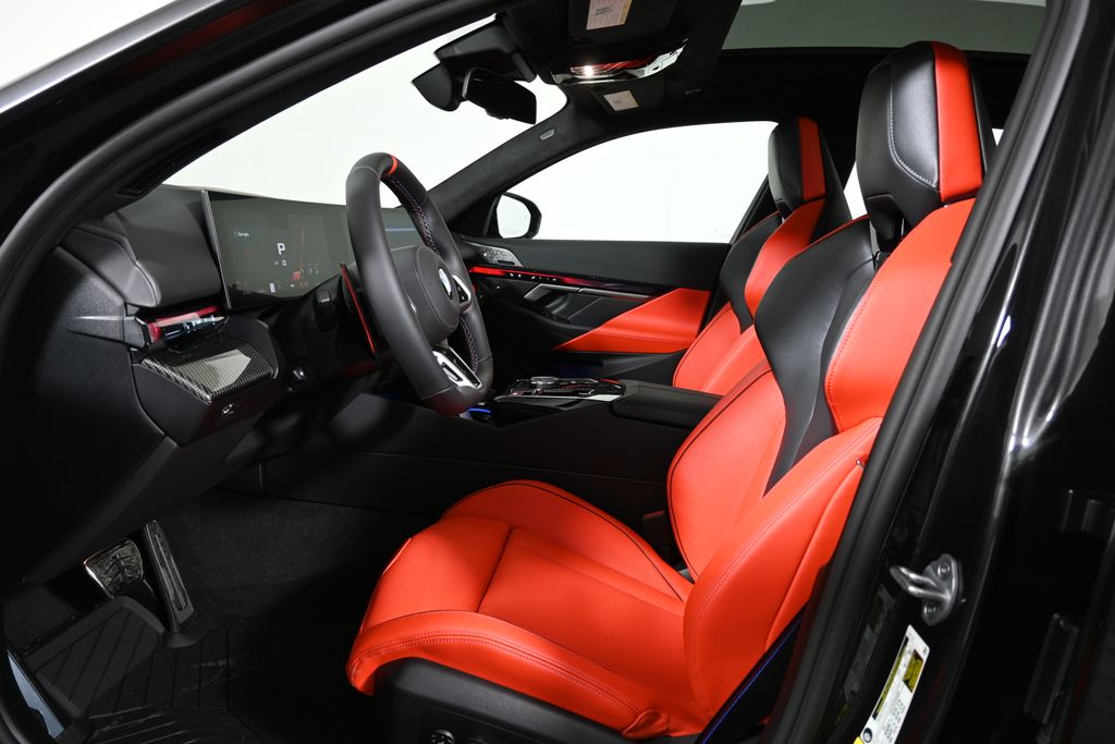 Thumbnail: 2026 BMW M5 - 3