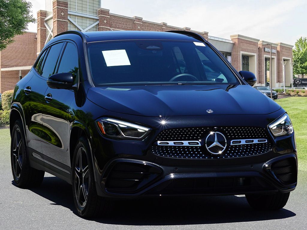 Thumbnail: 2026 Mercedes-Benz GLA - 3