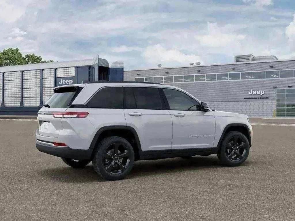 New 2026 Jeep Grand Cherokee SUV