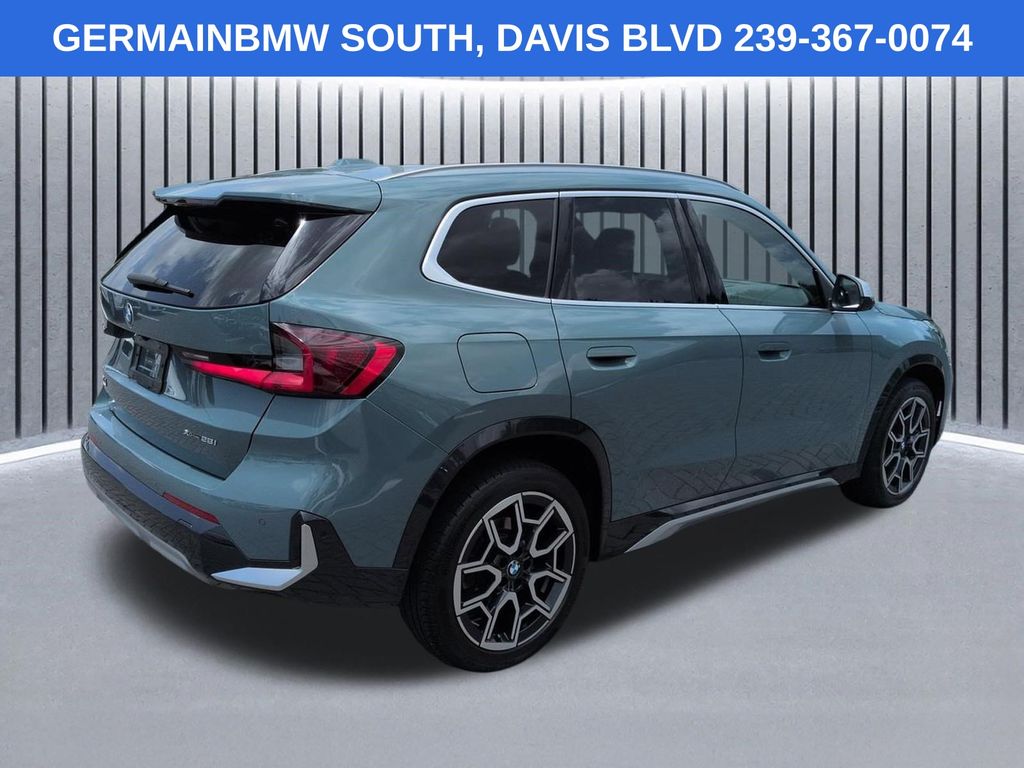 Certified Used 2024 Green BMW xDrive28i image 5