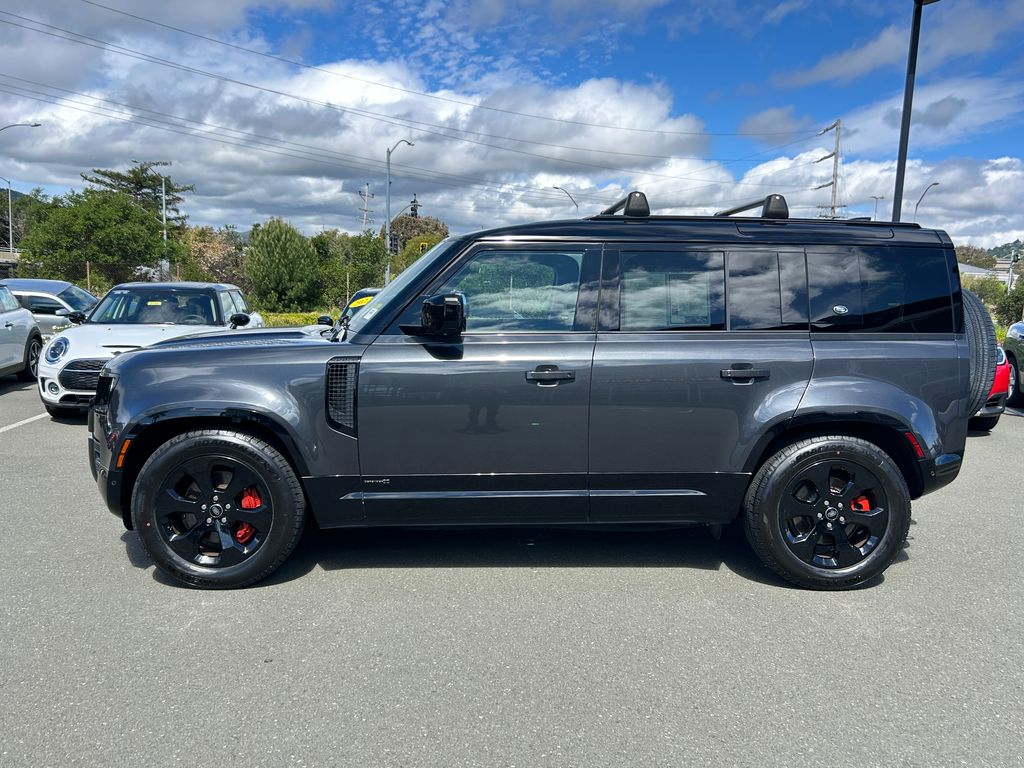 Thumbnail: 2023 Land Rover Defender - 2