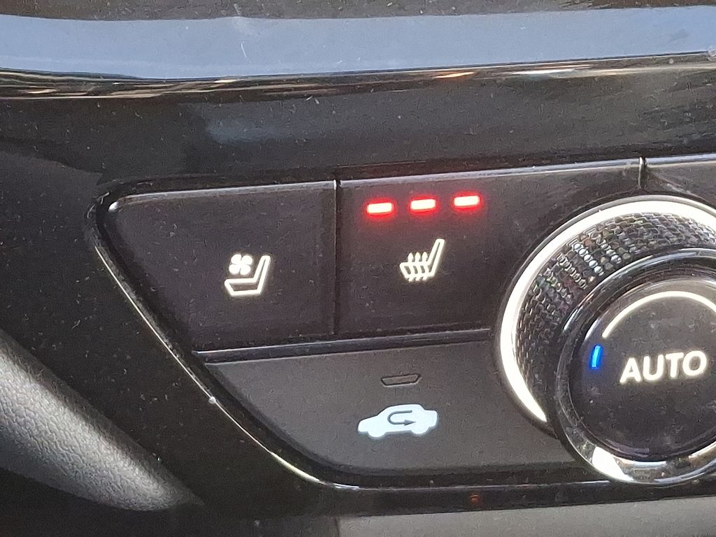 Thumbnail: 2023 Honda Accord - 26