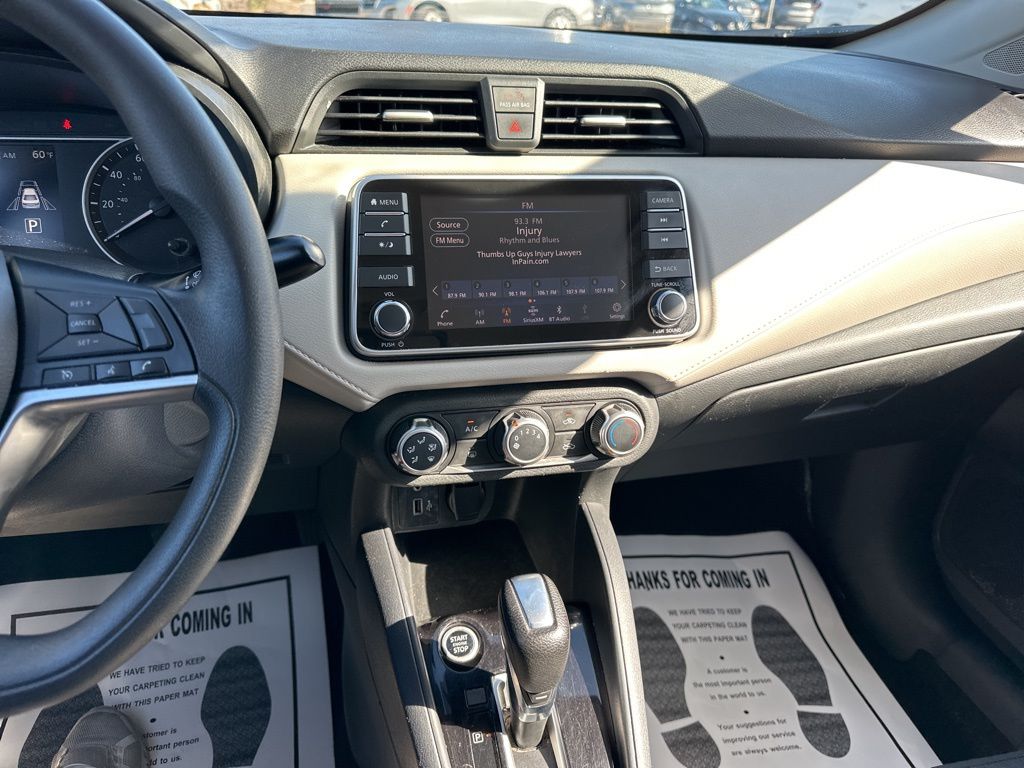 2021 Nissan Versa 1.6 SV 36