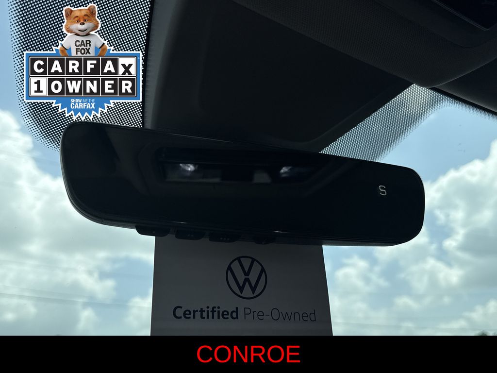 2024 Volkswagen Atlas 2.0T SE w/Technology Black at Cook Ford