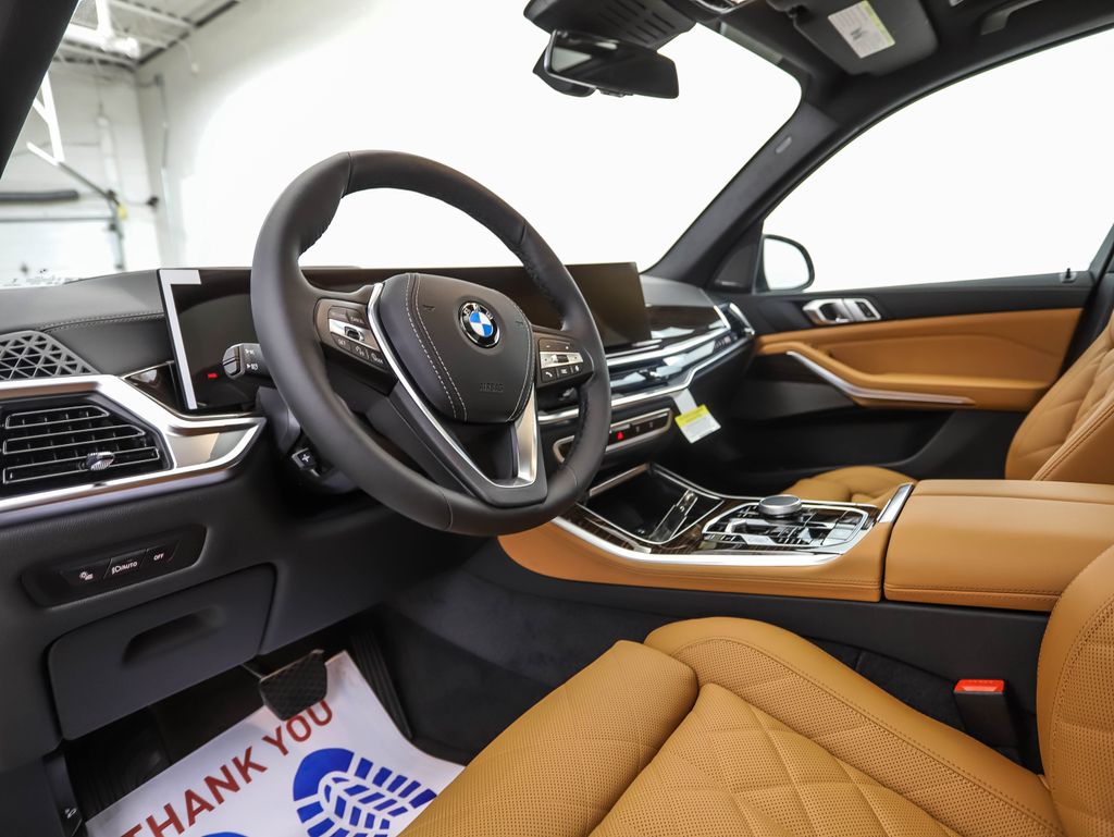 Thumbnail: 2026 BMW X5 - 10