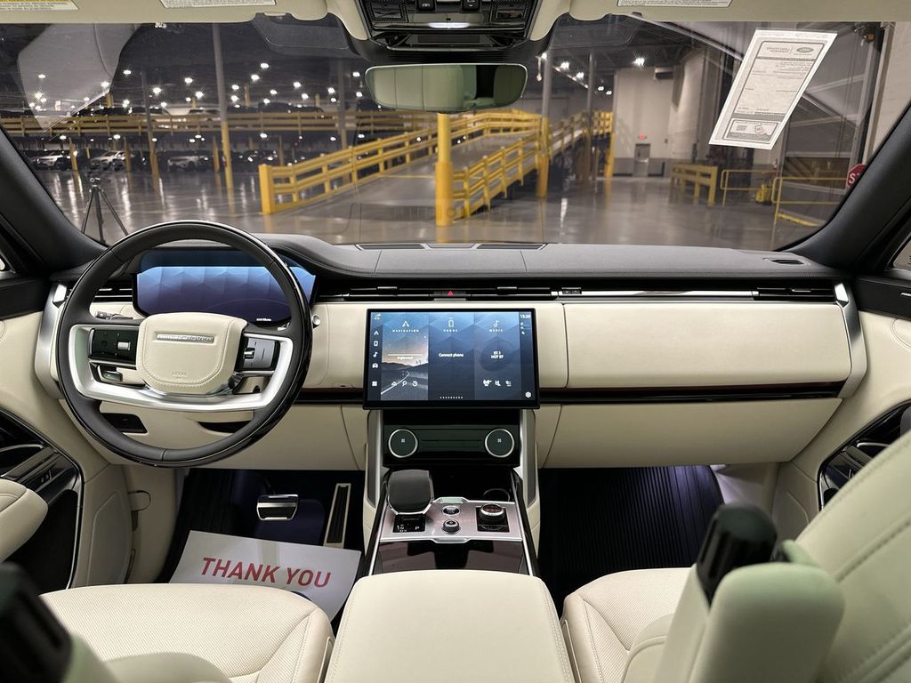 Thumbnail: 2023 Land Rover Range Rover - 15