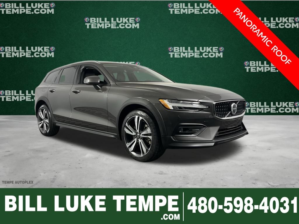 2025 Volvo V60 Cross Country B5 Plus AWD