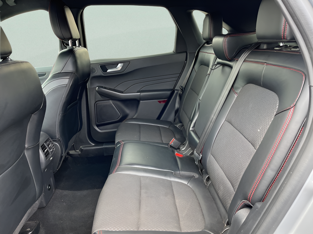 2024 Ford Escape ST-Line Select - Photo 14