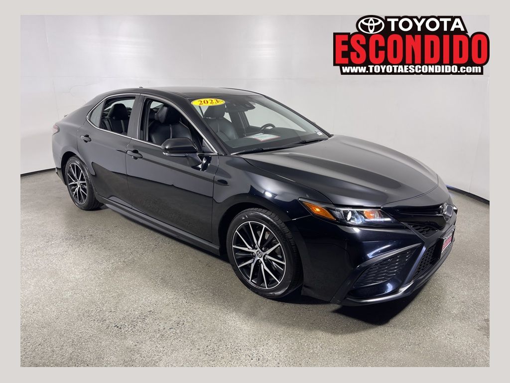 2023 Toyota Camry SE FWD