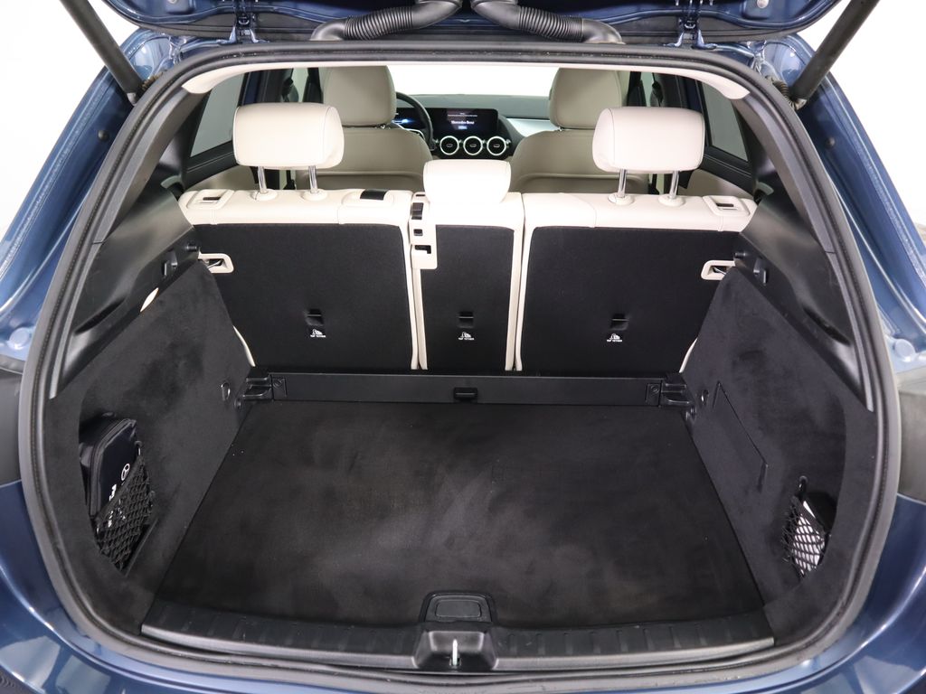 Thumbnail: 2023 Mercedes-Benz GLA - 28