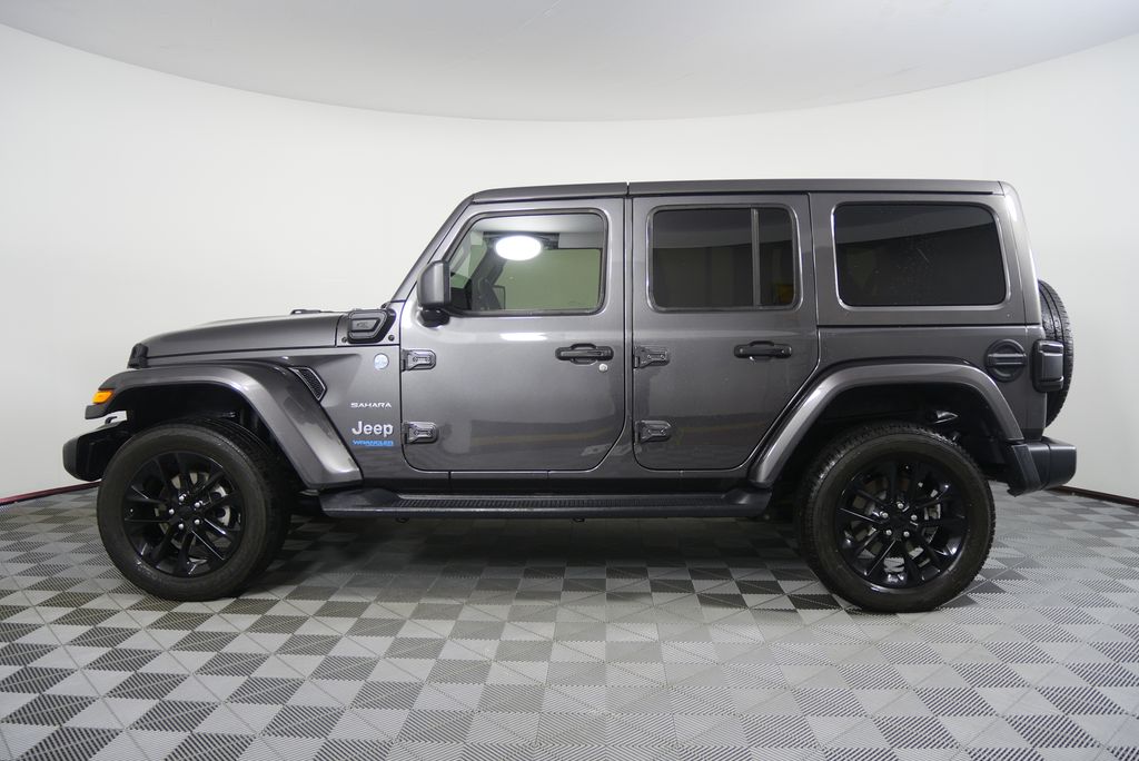 Thumbnail: 2021 Jeep Wrangler - 3