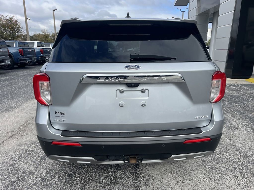 2022 Ford Explorer XLT 6