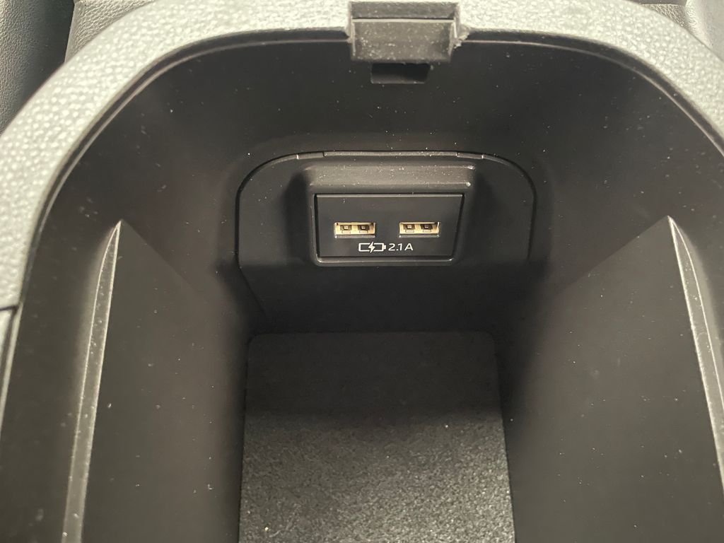 Thumbnail: 2021 Toyota RAV4 - 30