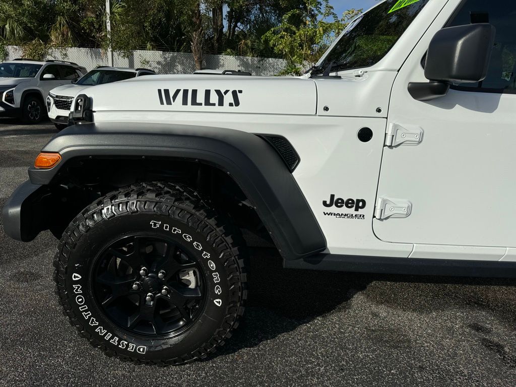 2020 Jeep Wrangler Unlimited Willys 11