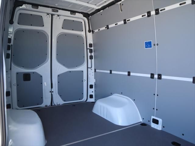 Thumbnail: 2026 Mercedes-Benz Sprinter - 27