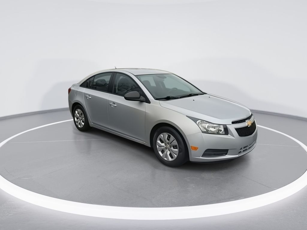 2014 Chevrolet Cruze LS 2