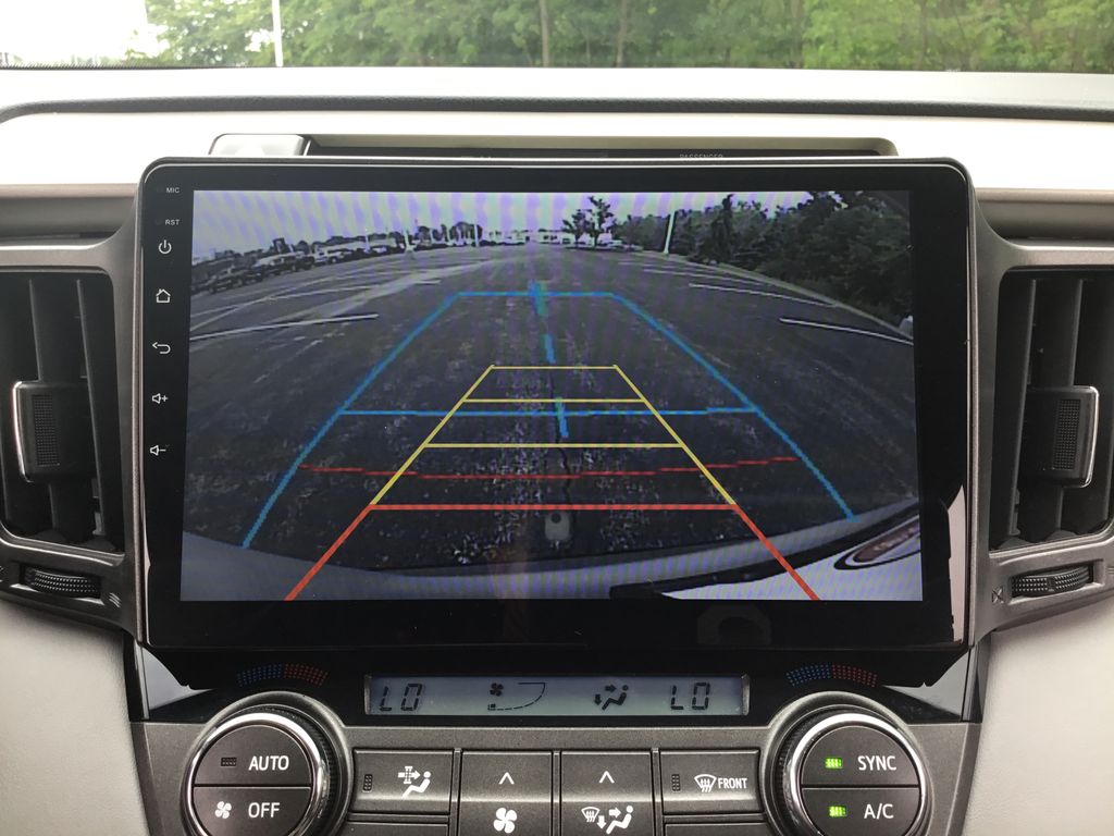 2014 Toyota RAV4 XLE 19