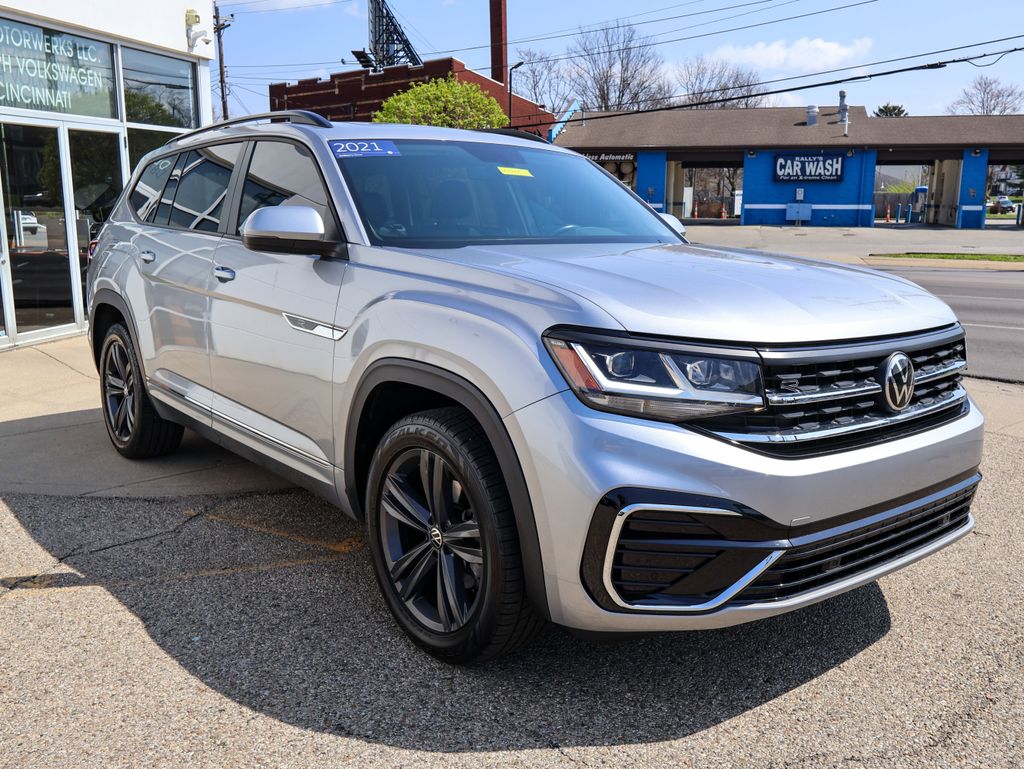 View vehicle photo 7