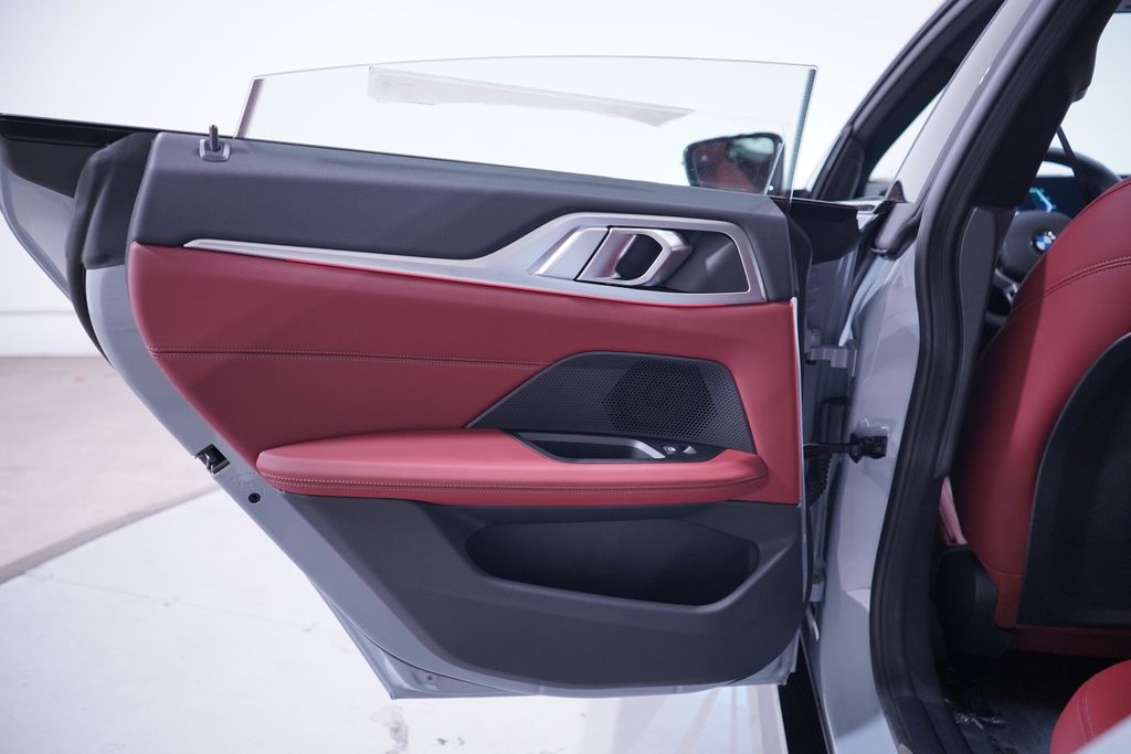 Thumbnail: 2026 BMW i4 - 19