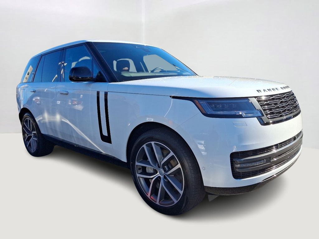 2025 Land Rover Range Rover SE 2