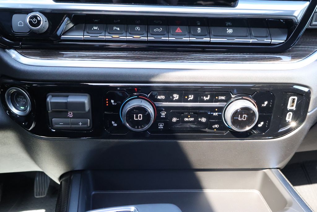 2025 Chevrolet Silverado 1500 RST 26
