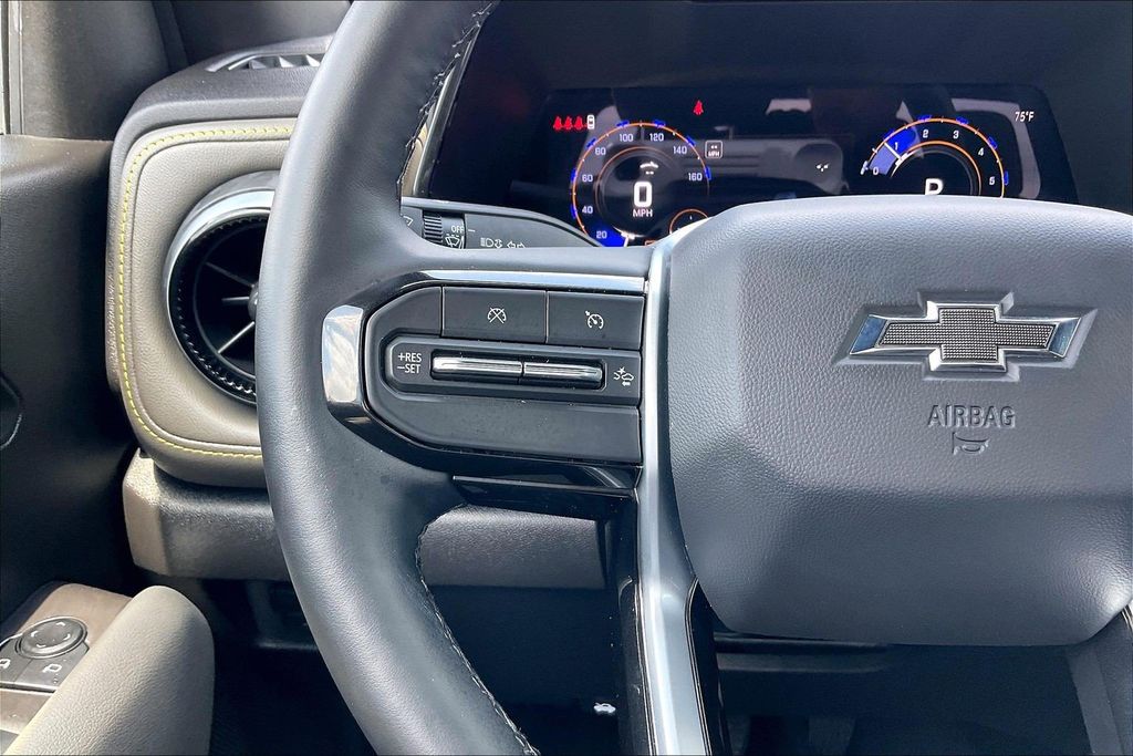 Used 2025 Chevrolet Colorado ZR2 4D Crew Cab