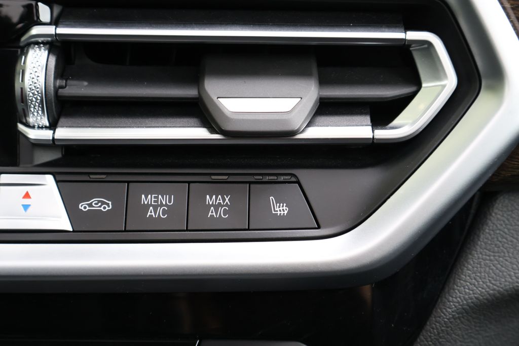 Thumbnail: 2024 BMW X3 - 19