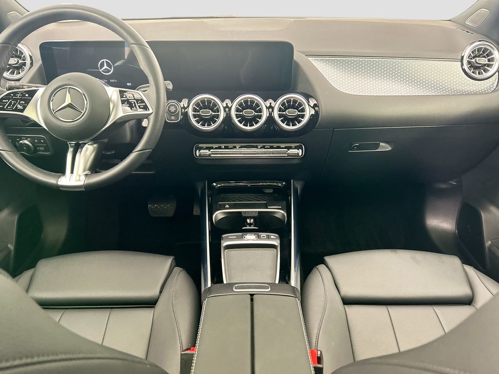 Thumbnail: 2026 Mercedes-Benz GLA - 13