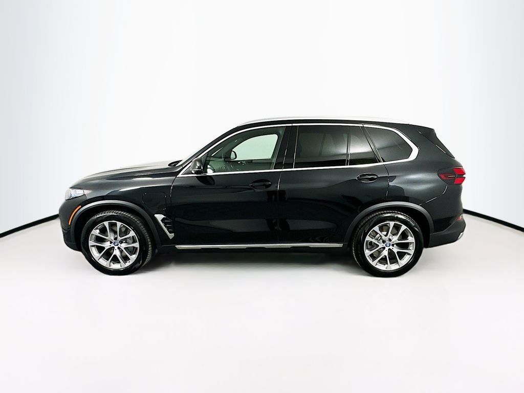 2025 BMW X5 xDrive50e 8