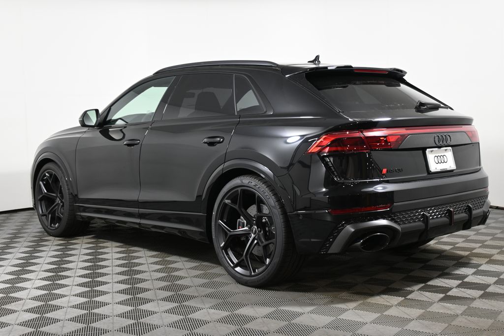 2025 Audi RS Q8 4.0T 5