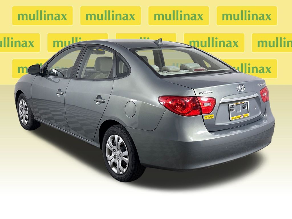 Used 2010 Beige Hyundai GLS image 11